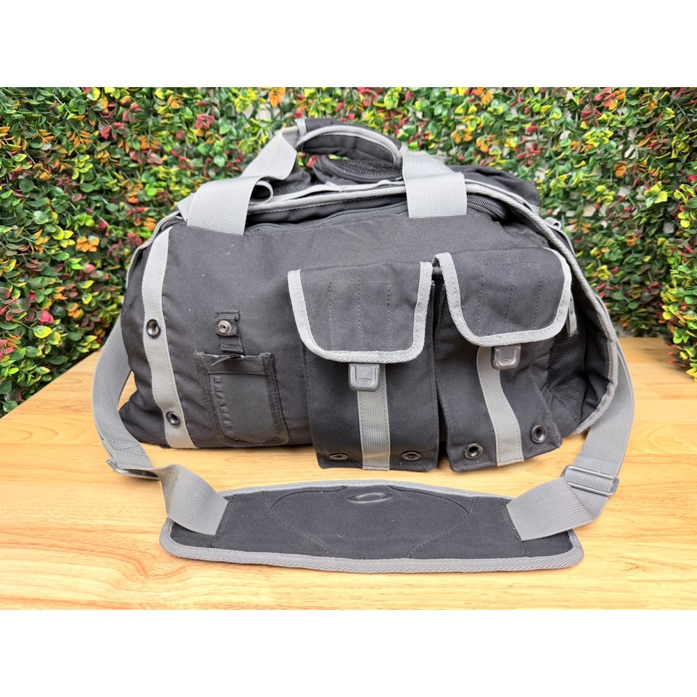 Oakley Tactical Duffel Y2K Bag Black Canvas Multi Pocket Travel Sport Utility